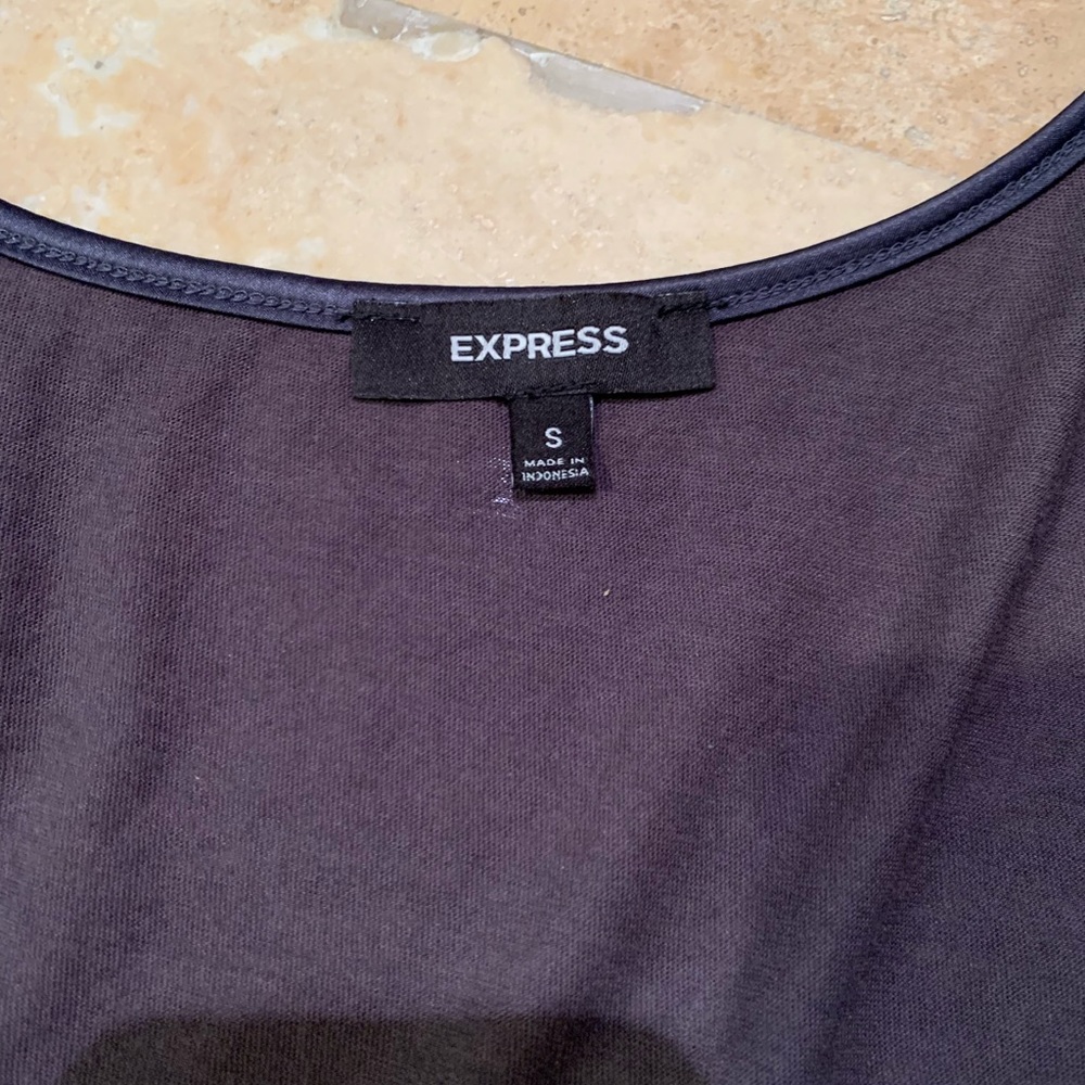 Express sequin top - Picture 2 of 3